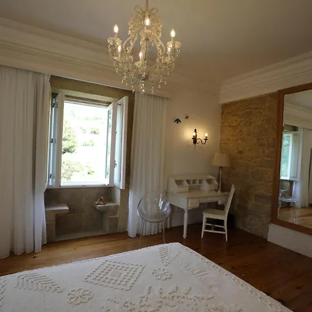 Tower Junior Queen At Casa Dos Macieis, Camino Santiago Direct Access & Optional Agritourism 4* Facha