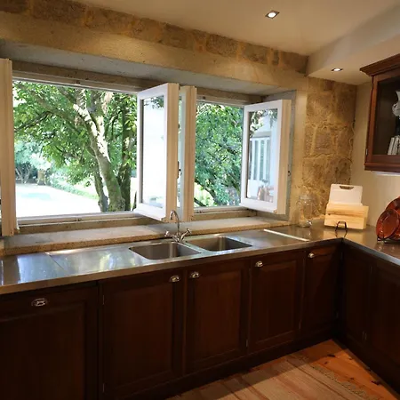 Tower Junior Queen At Casa Dos Macieis, Camino Santiago Direct Access & Optional Agritourism Penzion 4*