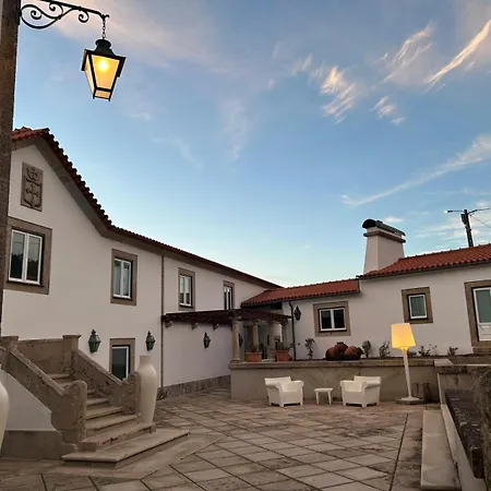 Tower Junior Queen At Casa Dos Macieis, Camino Santiago Direct Access & Optional Agritourism