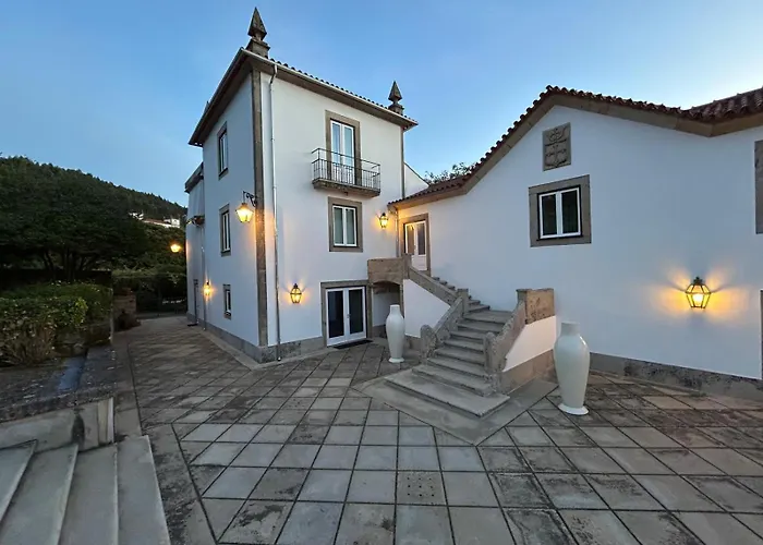 Tower Junior Queen At Casa Dos Macieis, Camino Santiago Direct Access & Optional Agritourism Facha