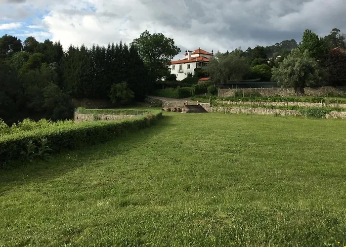 Penzion Tower Junior Queen At Casa Dos Macieis, Camino Santiago Direct Access & Optional Agritourism