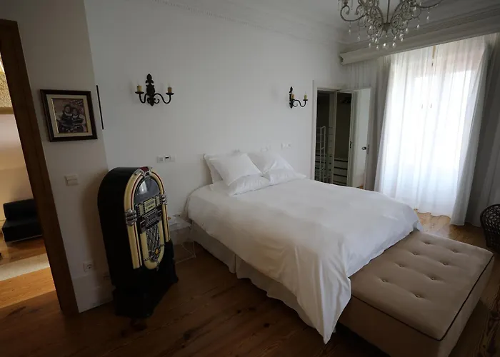 Tower Junior Queen At Casa Dos Macieis, Camino Santiago Direct Access & Optional Agritourism 4*