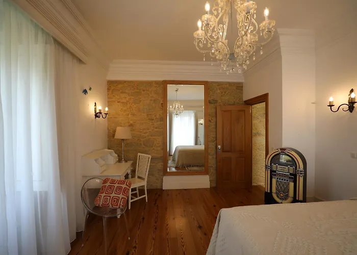 Penzion Tower Junior Queen At Casa Dos Macieis, Camino Santiago Direct Access & Optional Agritourism 4*