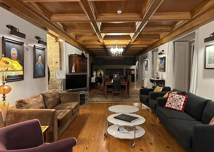 Maison d'hôtes Tower Junior Queen At Casa Dos Macieis, Camino Santiago Direct Access & Optional Agritourism 4*