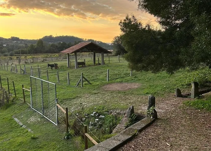 Penzion Tower Junior Queen At Casa Dos Macieis, Camino Santiago Direct Access & Optional Agritourism 4*