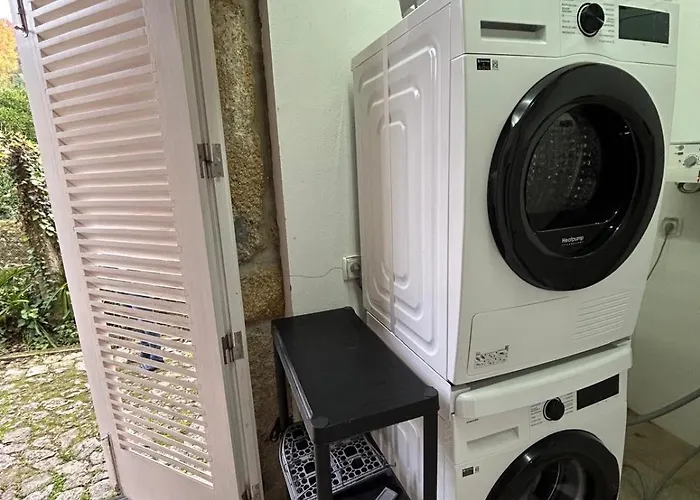 Penzion Tower Junior Queen At Casa Dos Macieis, Camino Santiago Direct Access & Optional Agritourism